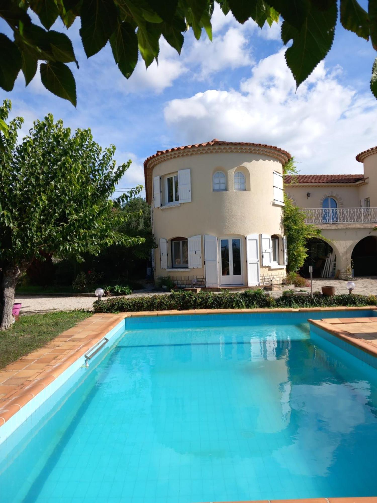 Hotel Le Relais Fleuri à Alès Extérieur photo